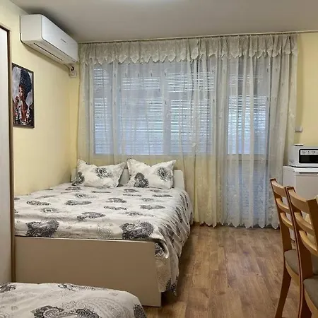 Apartamento за гости алоа Ii *